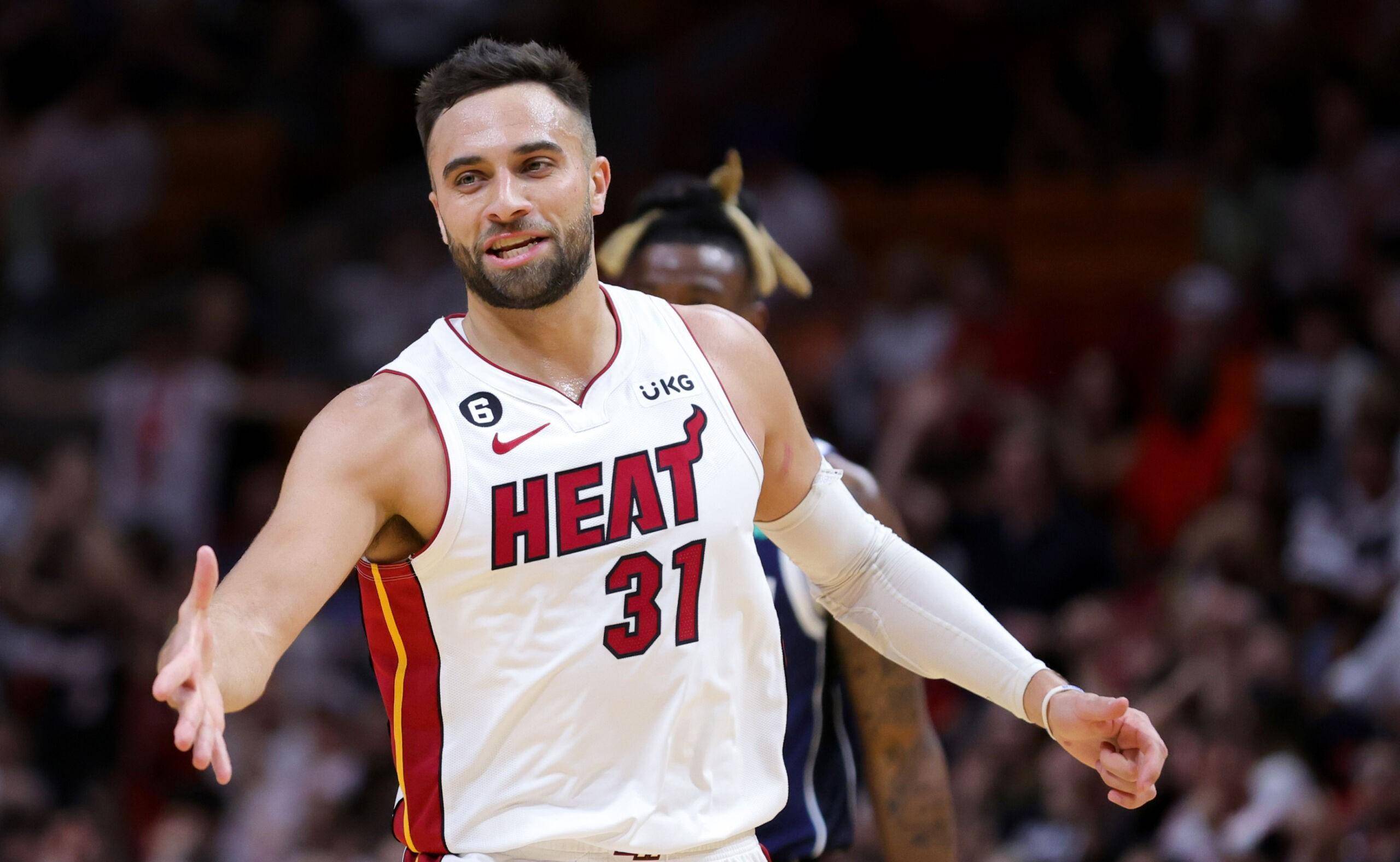 公牛核心球员伤退，球队未来走势成疑，地方原因深圳大学.